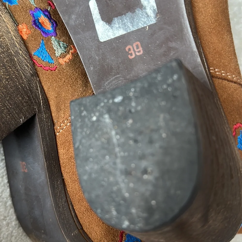 Aldo Boots - Picture 5 of 8